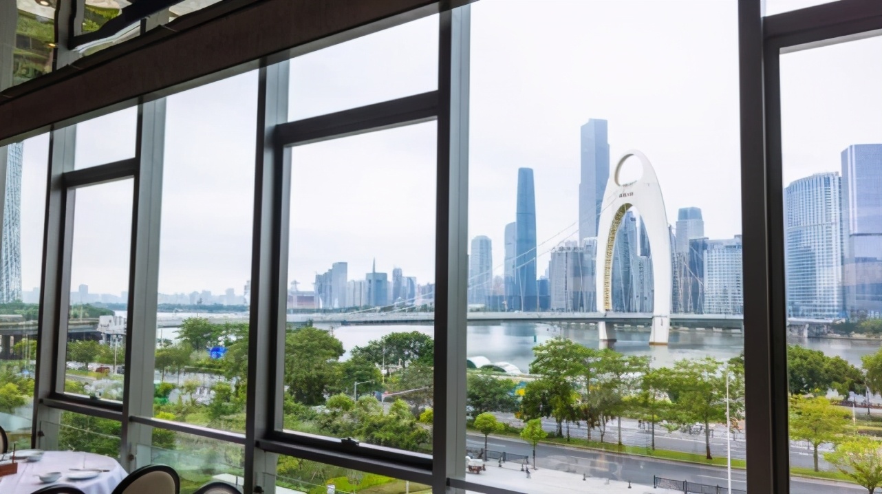 塔下江景酒家全景图,广州塔附近早茶看江景