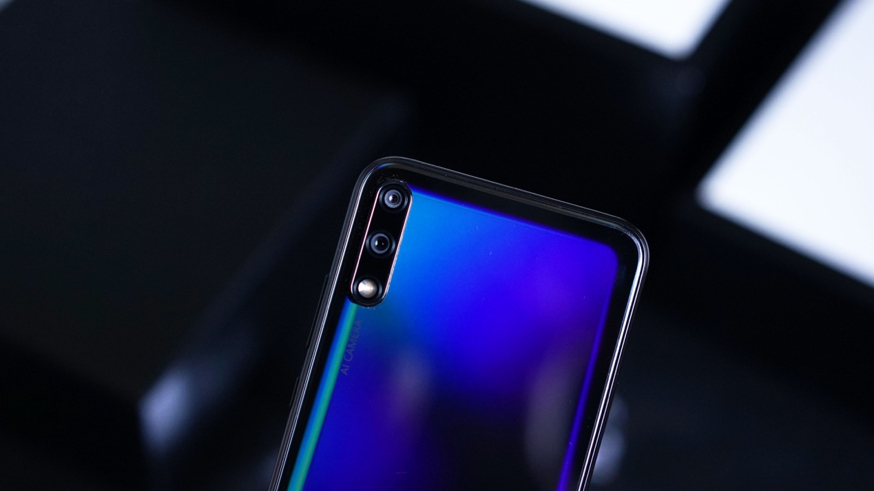 华为畅享10深度评测,华为畅享10值得入手吗