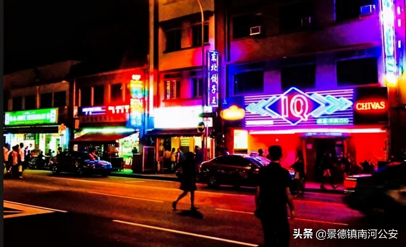 网上抓获境外五百人的卖淫团伙,警方抓获网络卖淫团伙17人