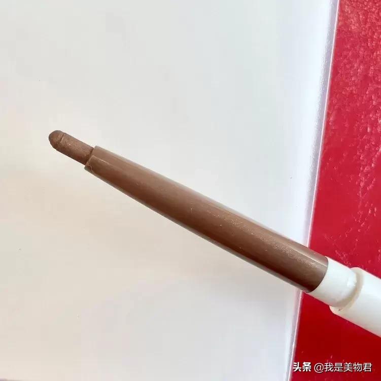 彩色眼线笔日常用法,什么牌子的彩色眼线笔好用