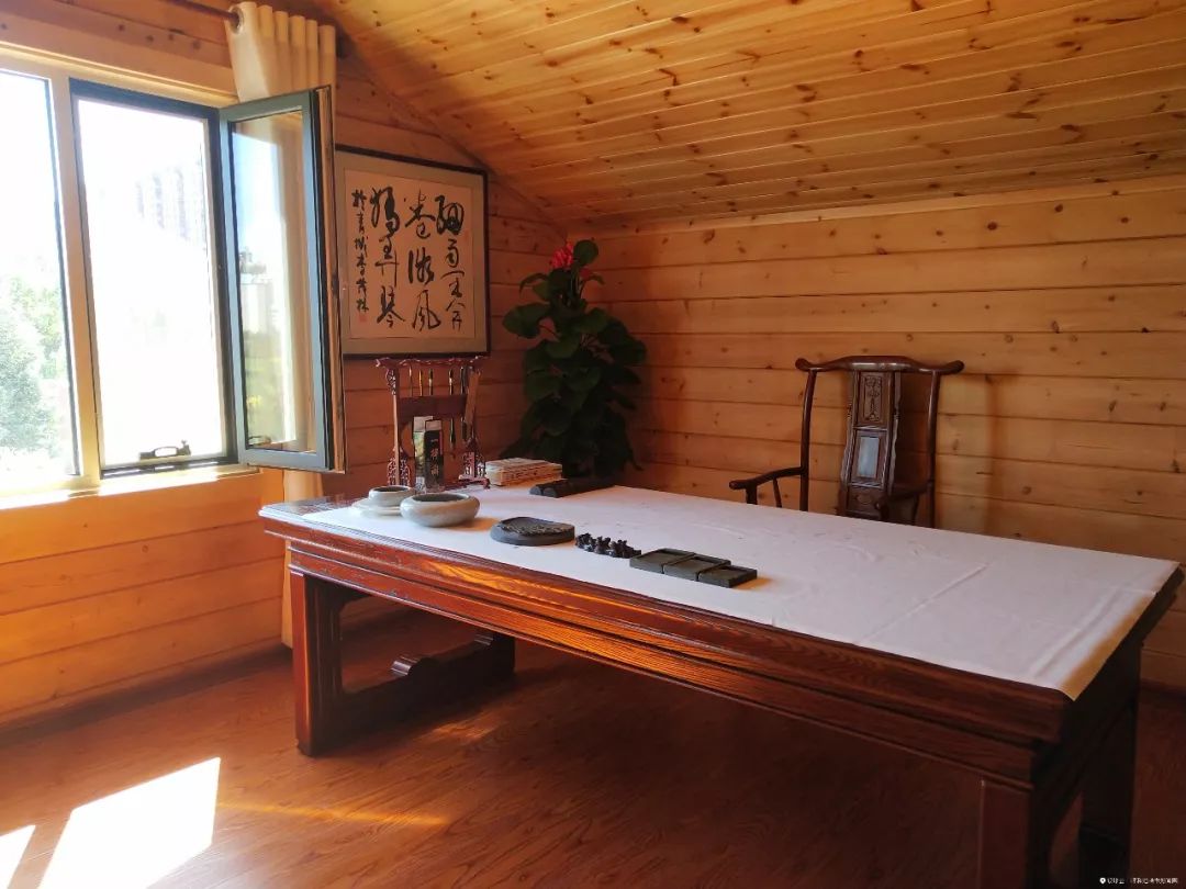 酒吧、超市展览馆这么Fashion的青城驿站，你还认为这只是厕所吗