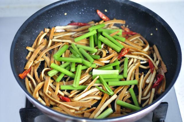 怎么样做出来的豆腐干好吃,怎样做出来的豆腐干筋道