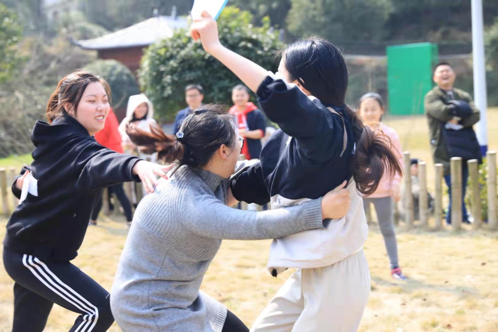 离开只是为了下次更好的遇见,每一次的离开都是为了美好的明天