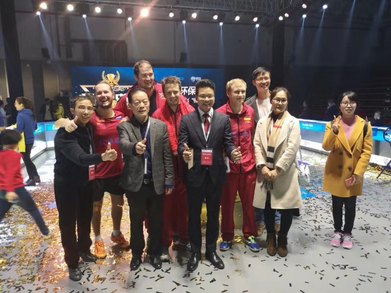 广西书法家为世界砂板明星对抗赛赠送墨宝