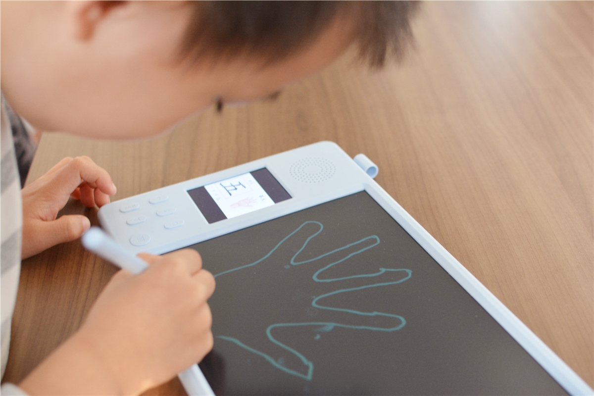 小寻液晶画板和小米画板哪个好,小寻智能画板不能画画了怎么办