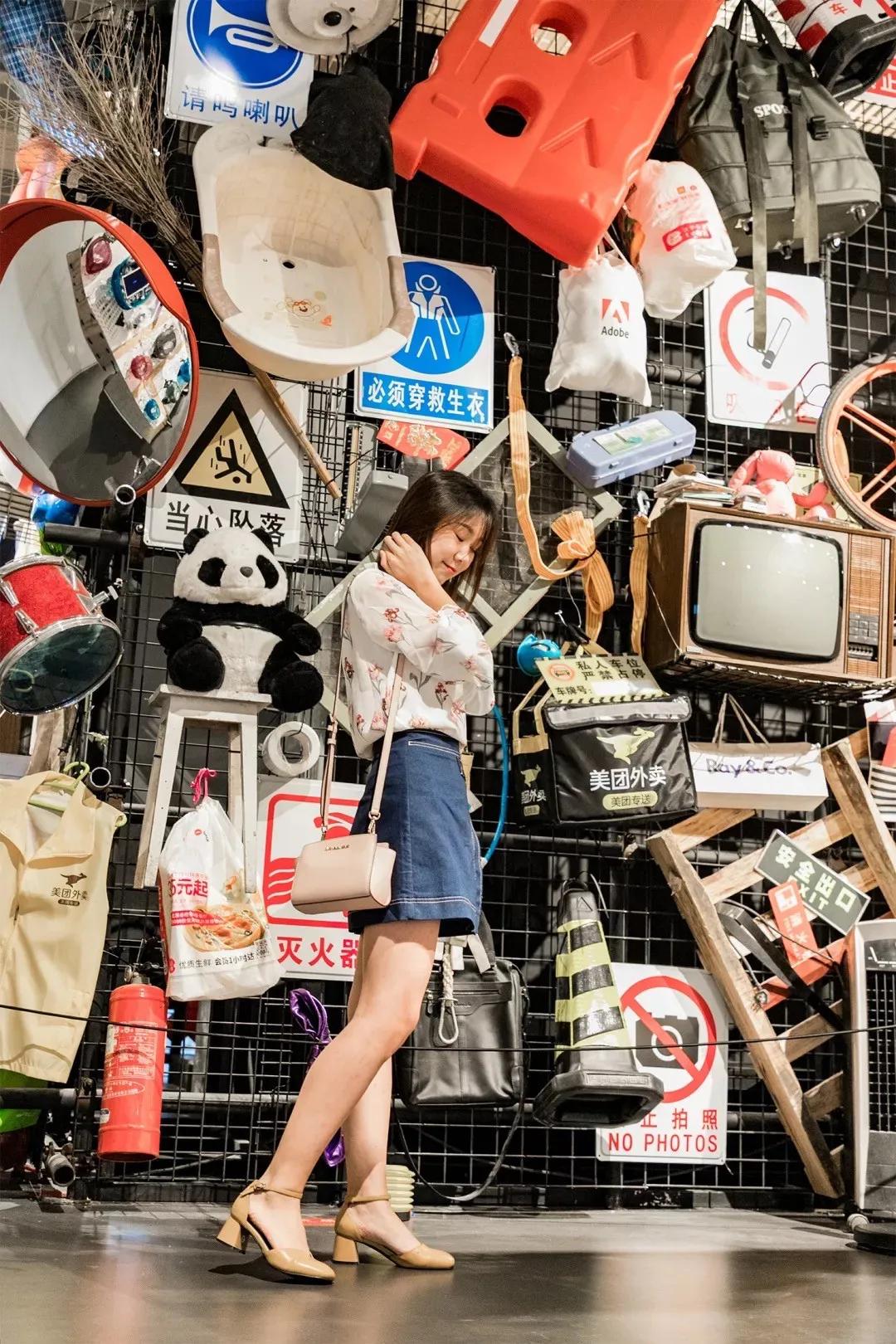 深圳翻身地铁成网红打卡地,深圳网红打卡地点富士康光明小镇