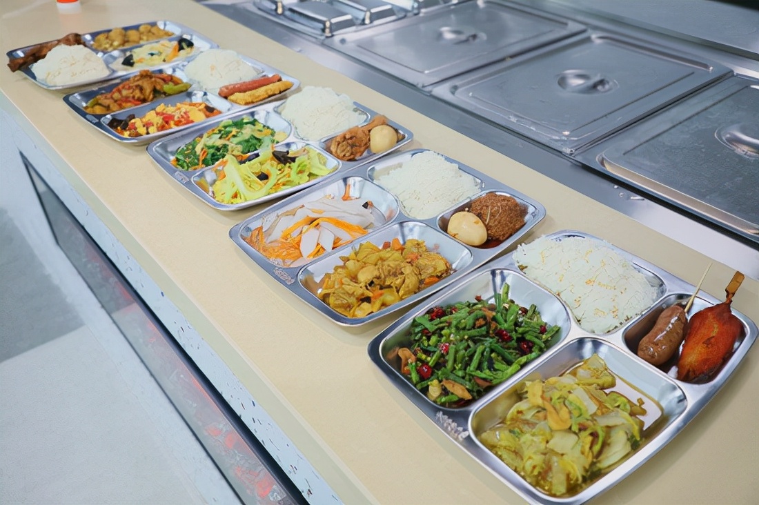 三“心”构筑食堂济南实验高级中学,济钢高中兴隆校区喊你吃饭啦