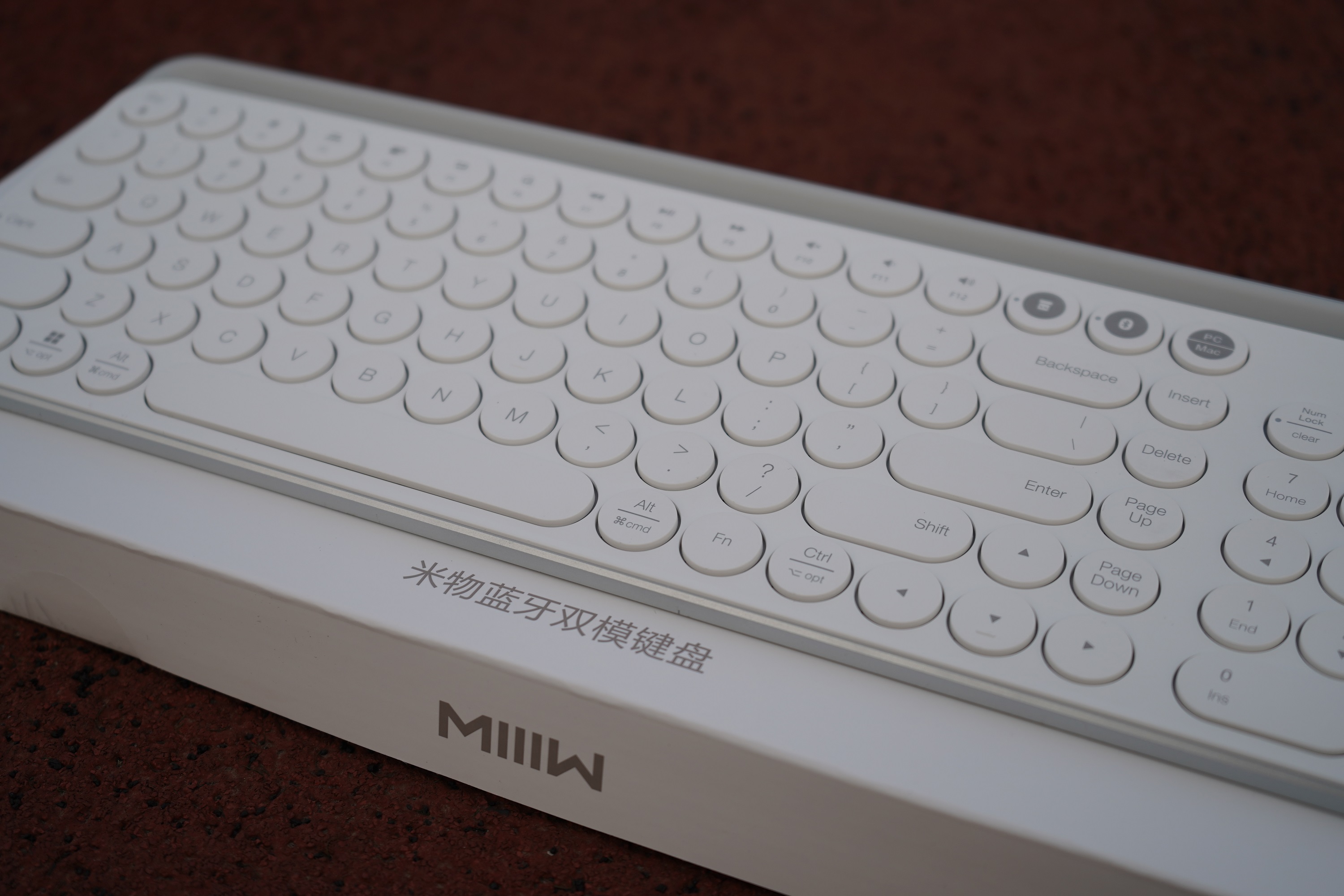 高颜值高质量的蓝牙键盘,米物双模键盘手感