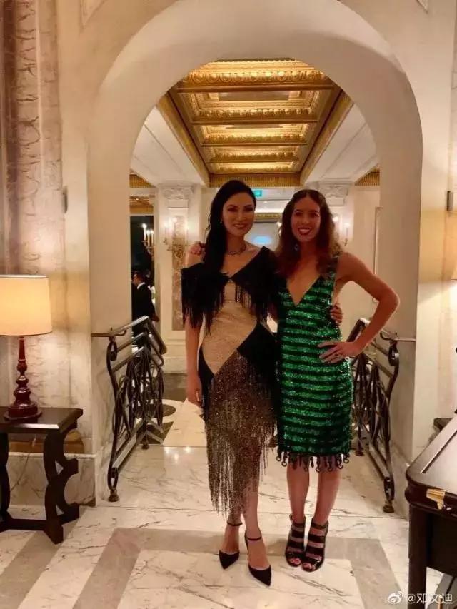 刚和嫩模男友分手，50岁邓文迪又收割一位富豪