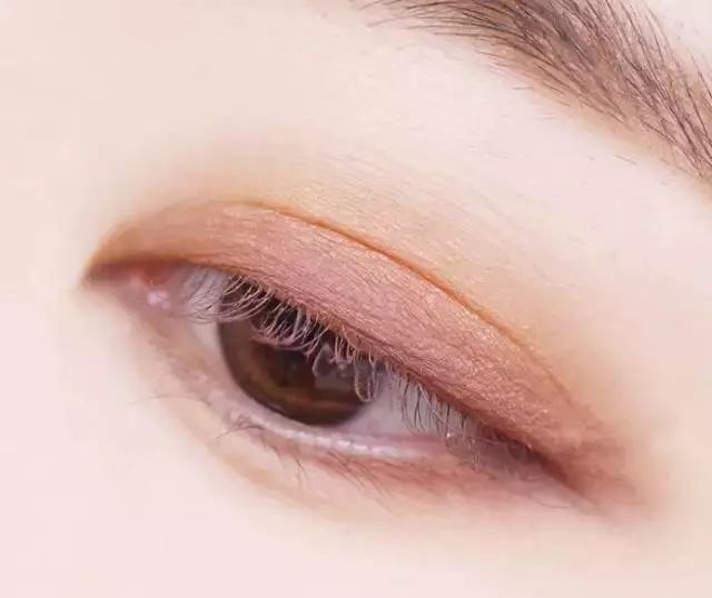 高级感妆面的化妆要点,简单易上手的甜酷妆容