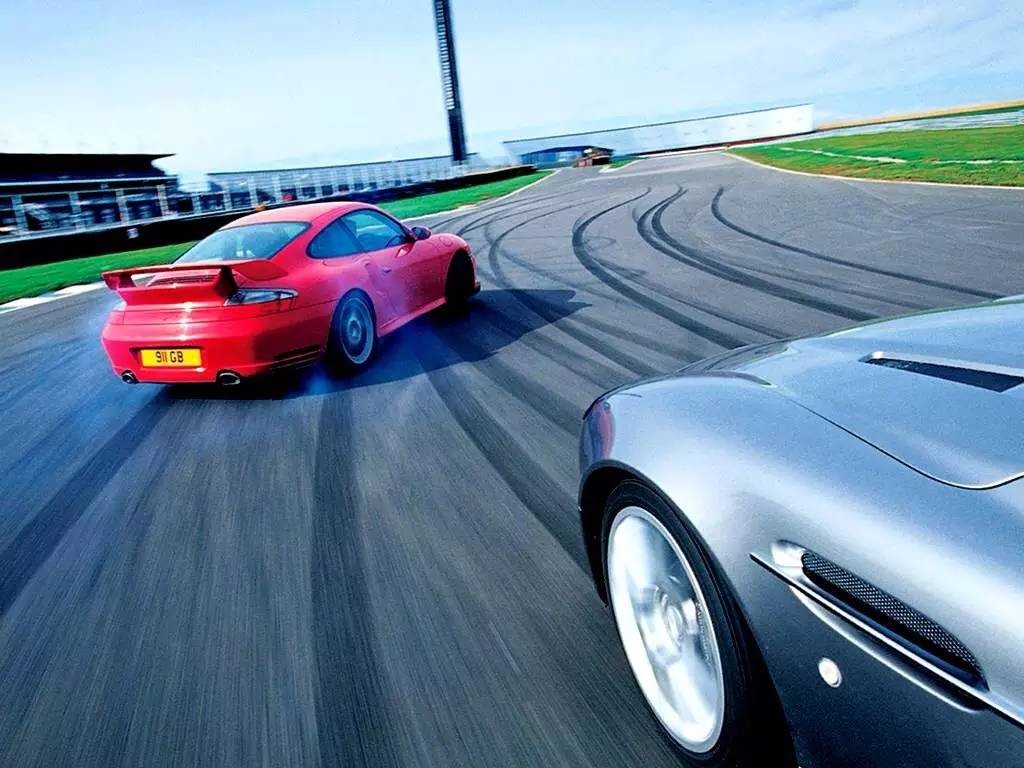 怎么判断自己开车技术高低,怎样判断一个人开车技术好