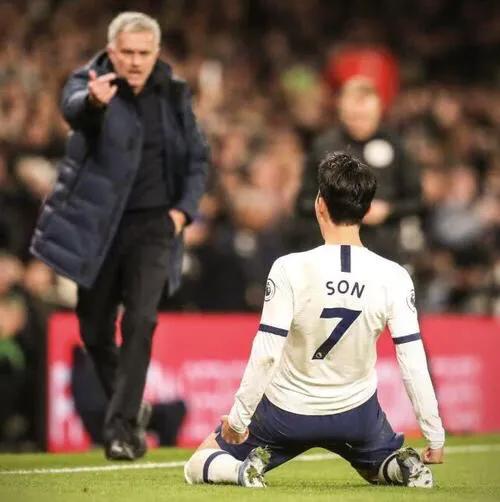 穆帅热刺反弹视频,热刺又输了