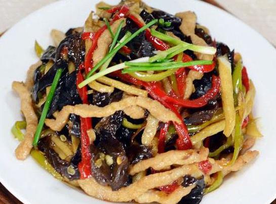 炒肉丝要不要油,肉丝用淀粉腌制怎么炒才能不粘锅