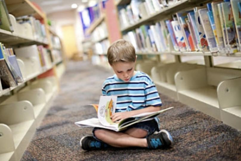 美国老师辞职自己教娃，她用这个网站把学校搬回家