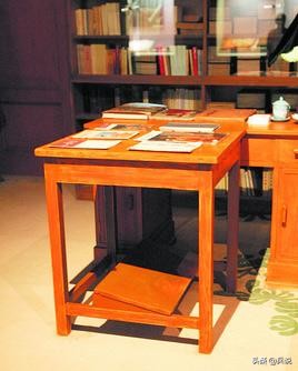 伟人病重时叮嘱女儿:家里有个叔叔很困难,你们要经常看望