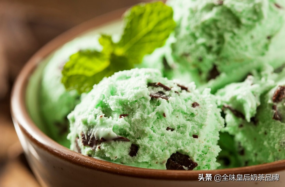 冰淇淋店的经营技巧,开一个冰淇淋冷饮店需要哪些设备