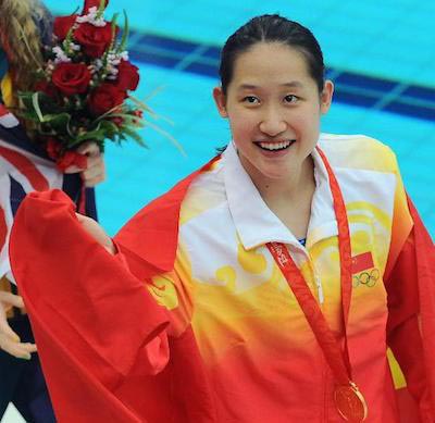 3位“体坛一姐”嫁给老男人：爱情与财富并存