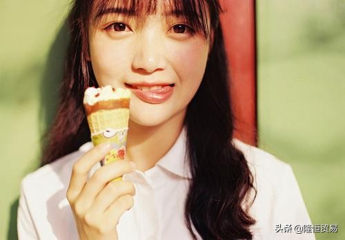 冰淇淋机价格,一台冰激凌机器需要成本多少钱