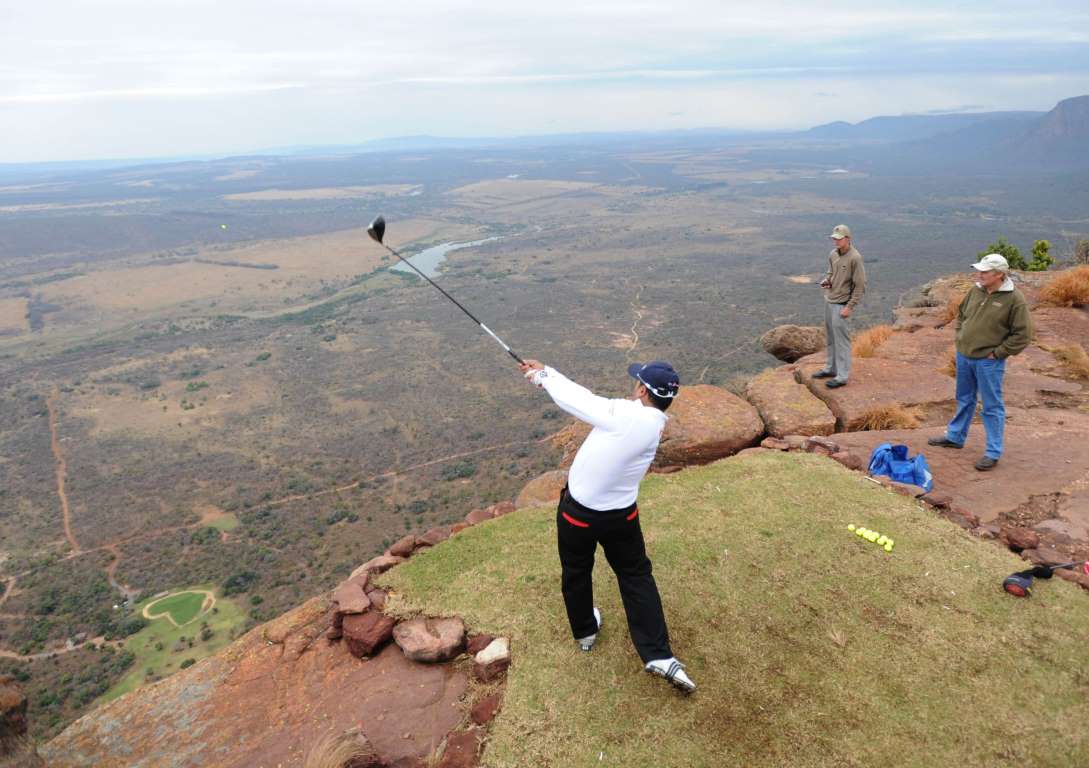 适合旅游地区的高尔夫球场,五一云旅游看世界