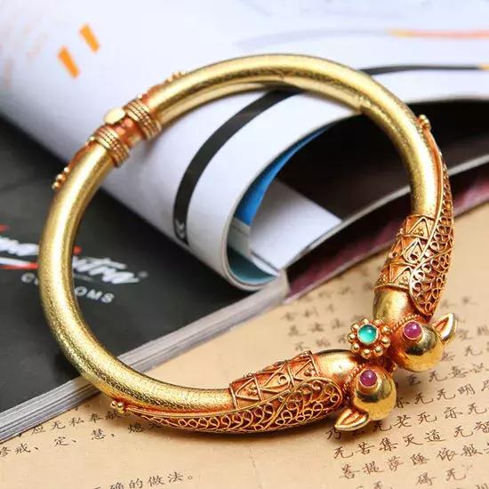 首饰颜色变暗怎么办,首饰变黑原因