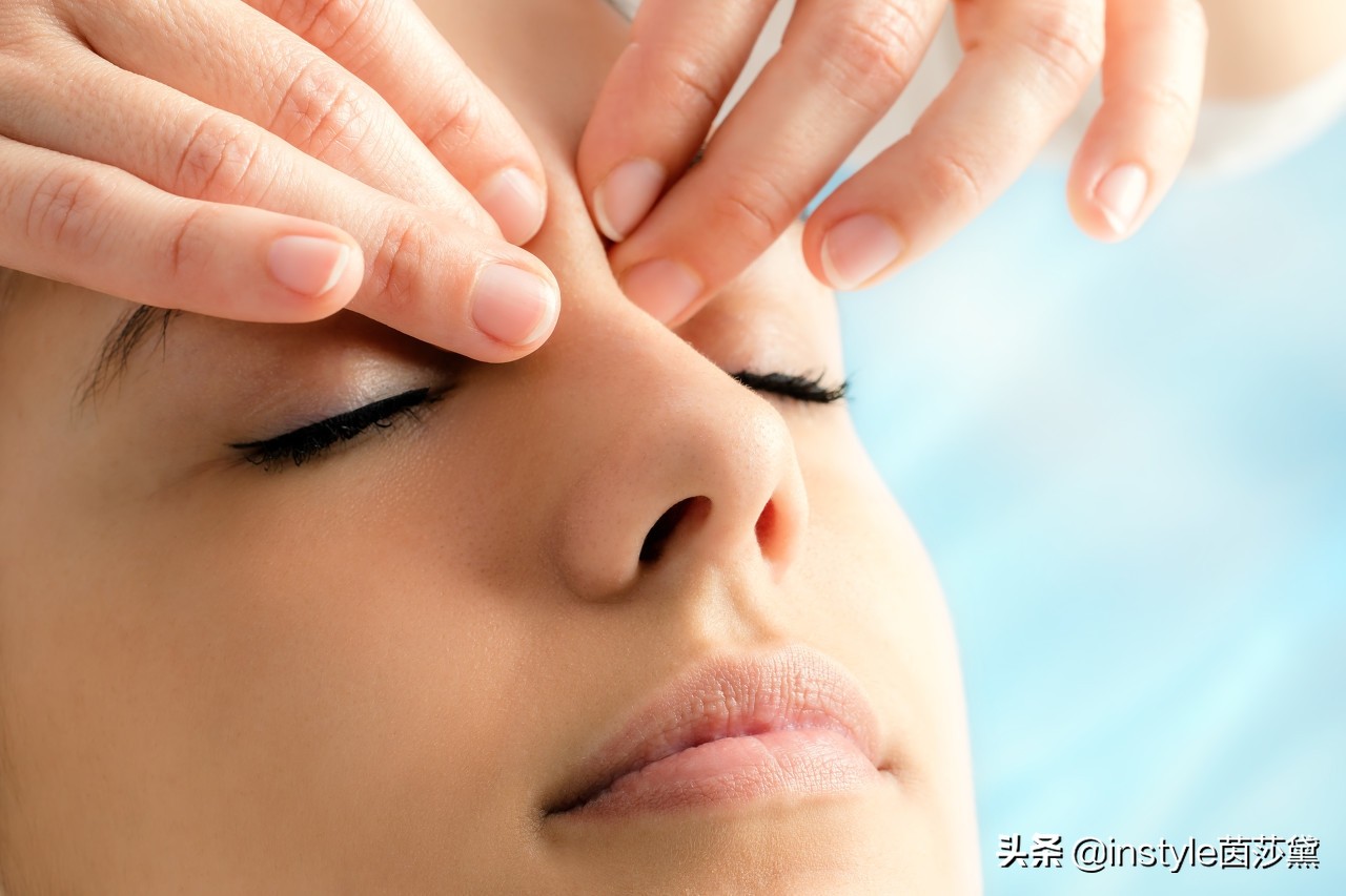 正确的笑出皱纹方法,笑多了会有皱纹怎么解决