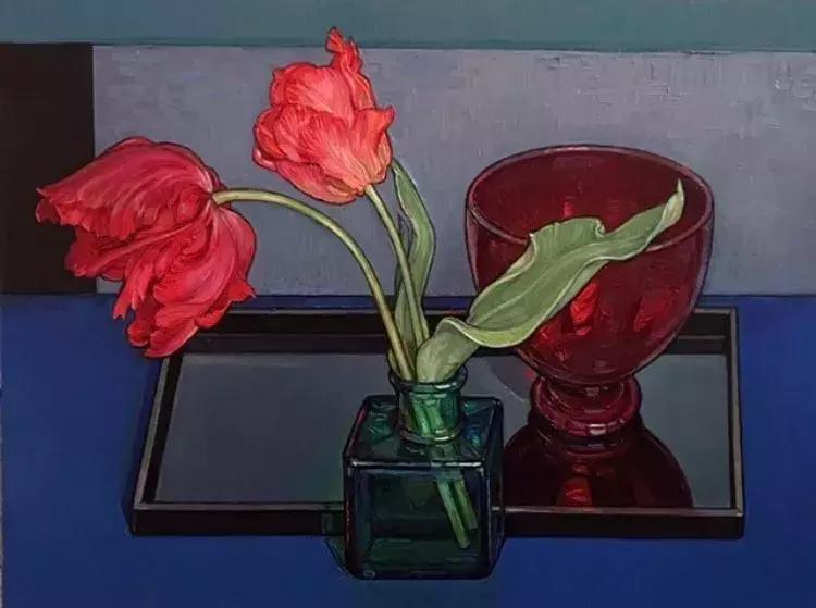 她72岁，画了50多年的画，花儿在她笔下都有了个性