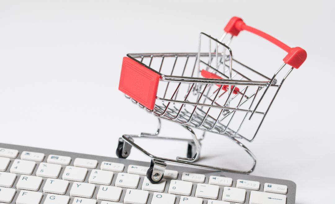 买进口奶粉好还是国产奶粉好,进口奶粉和国产奶粉哪个更好