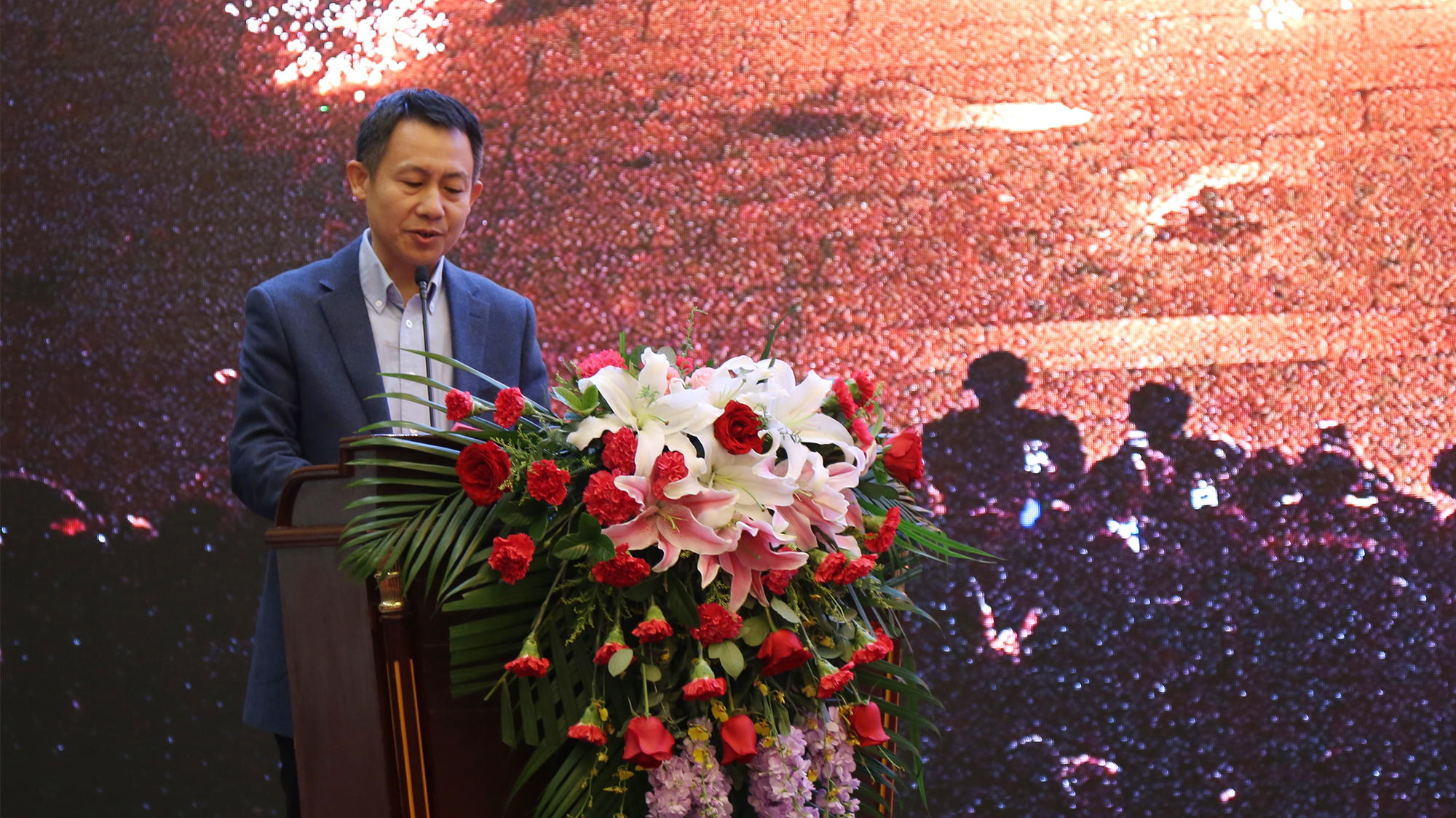 六条旅游线路带您玩转淮北,八条旅游线路玩转新疆