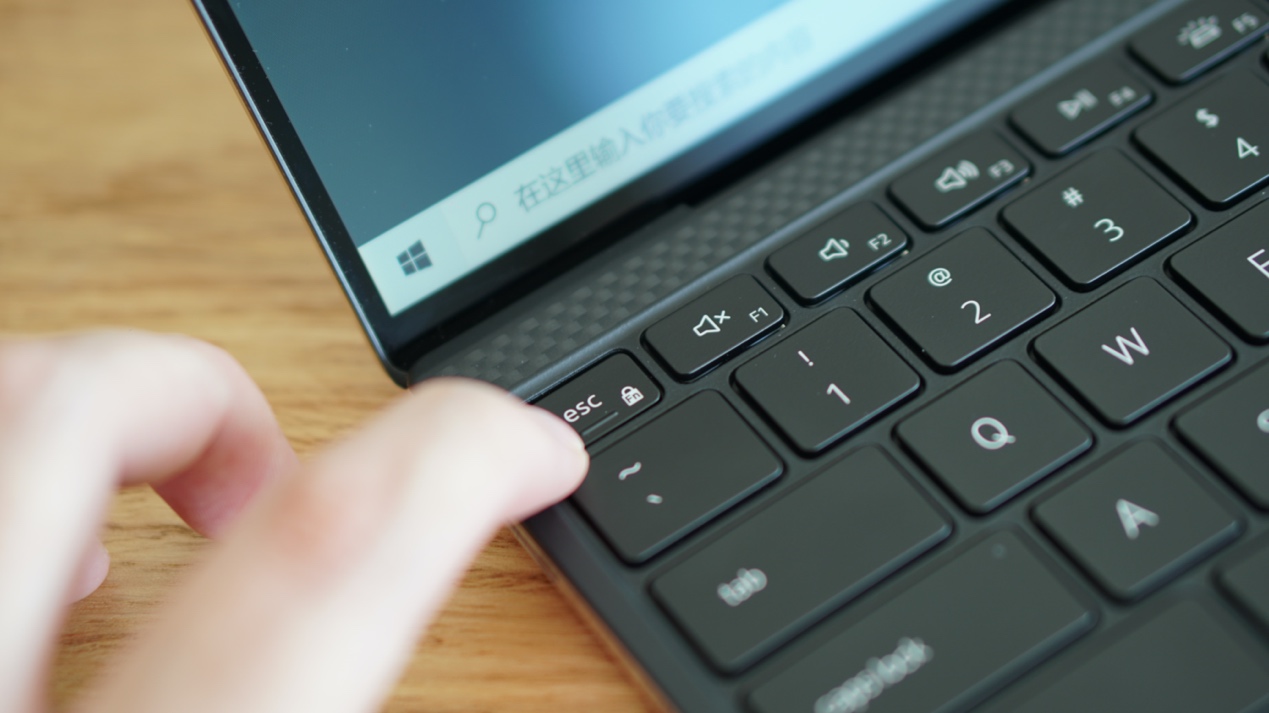 戴尔xps139300尺寸,戴尔最新款xps139300