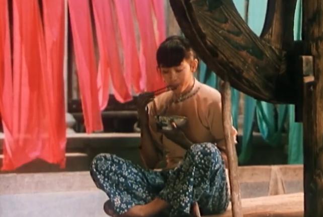 浅析《菊豆》的叙事结构：婶子和小侄子偷情背后的社会黑暗性质