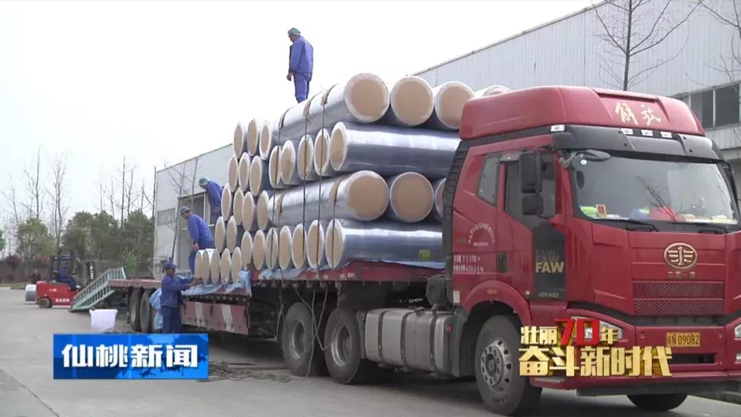 一个小镇飞速发展,一个小镇发达到什么程度