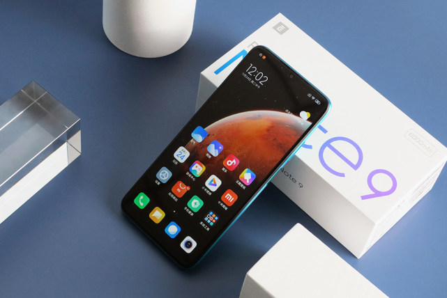 全新百元机最值得入手,学生党可以买的几款性价比百元机