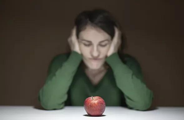 光吃不胖一个月瘦十斤,懒人减肥法七天瘦20斤