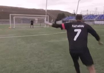 足球最重要的是技术还是意识,足球脚下技术训练