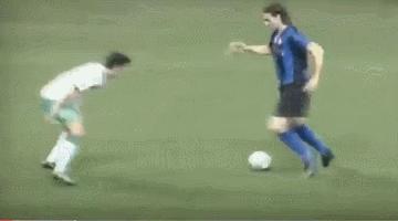 马中赤兔人中伊布什么意思,人中伊布和马中赤兔谁厉害