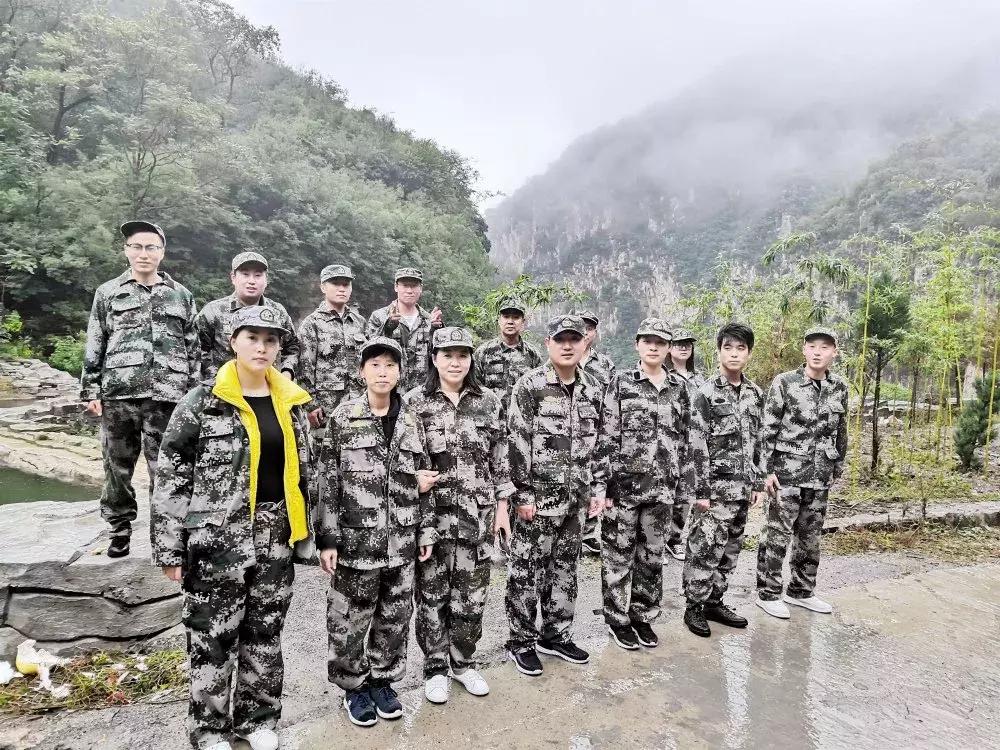 走过风雨人生，更懂理解和爱——记「三强医械」国庆户外拓展之旅