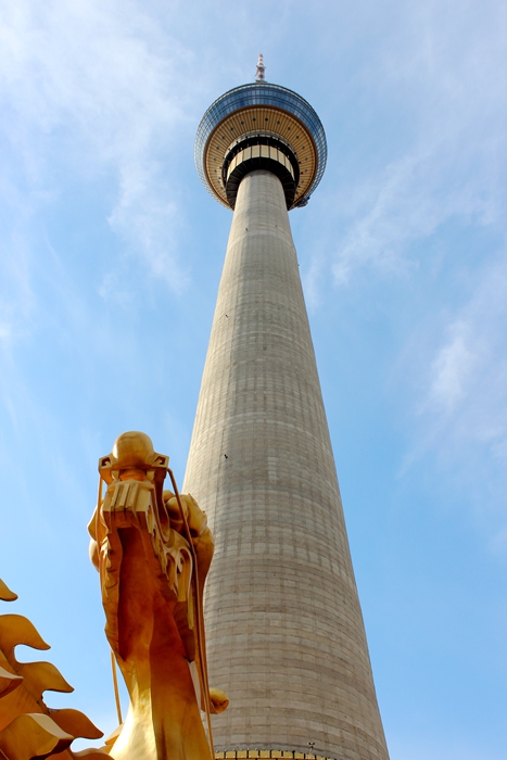 最早期的中央电视台广播员都有谁,中央人民广播电台几位老播音员