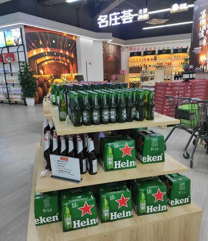 国庆长假买买买,金义综保区进口商品直购中心二楼