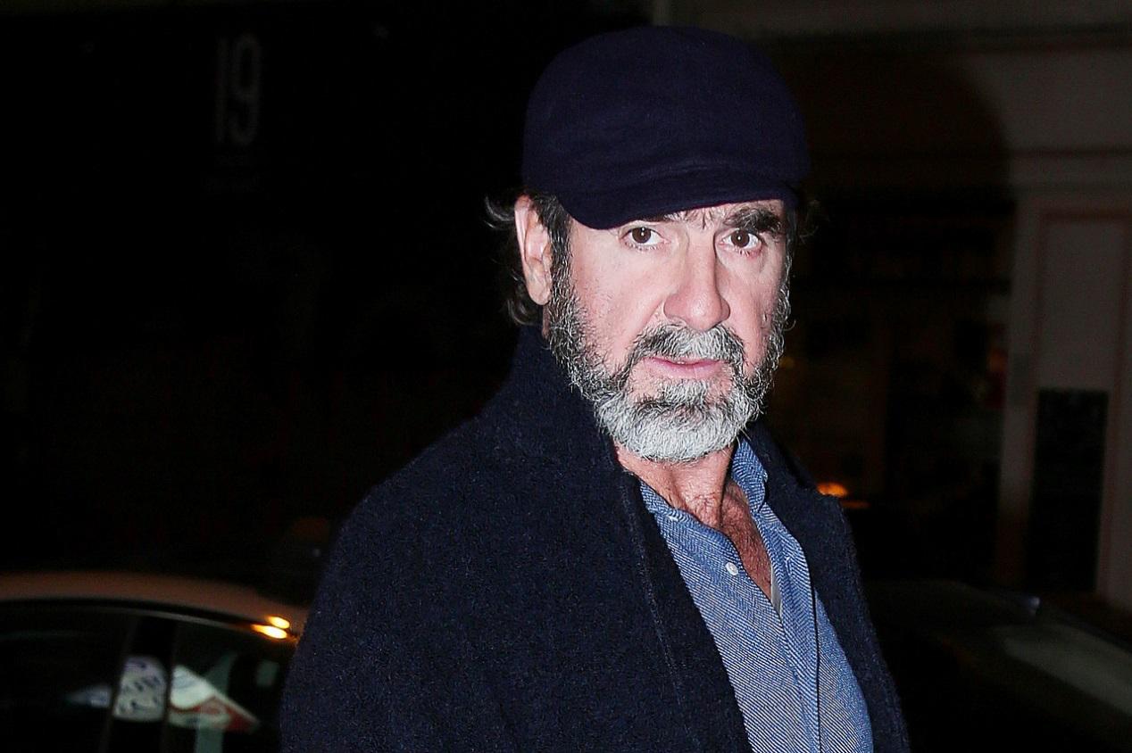 英国足坛恶汉猴子偷桃,英超恶人坎通纳被踢