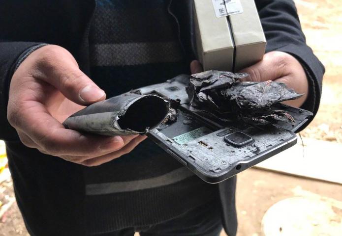 手机要爆炸时出现的三种现象,手机爆炸的前兆是什么