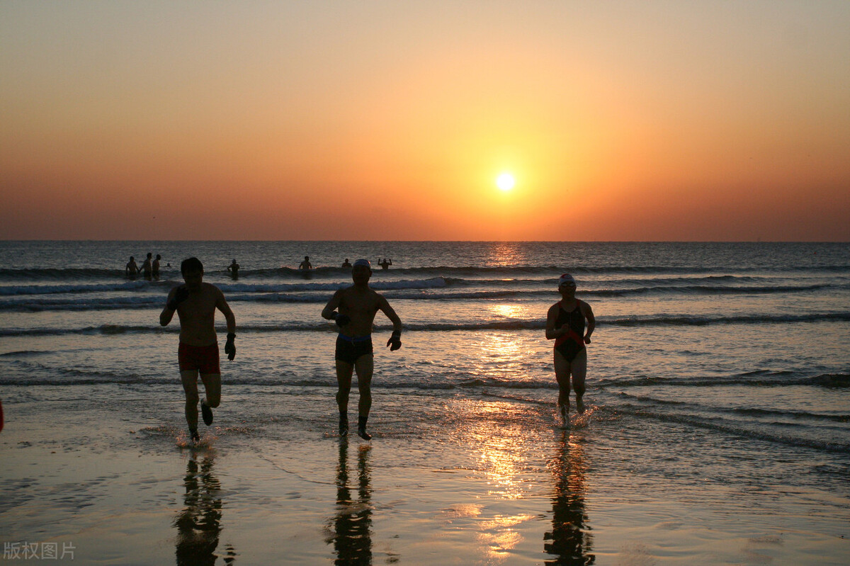 山东日照哪个海最美,山东日照和青岛哪个好玩