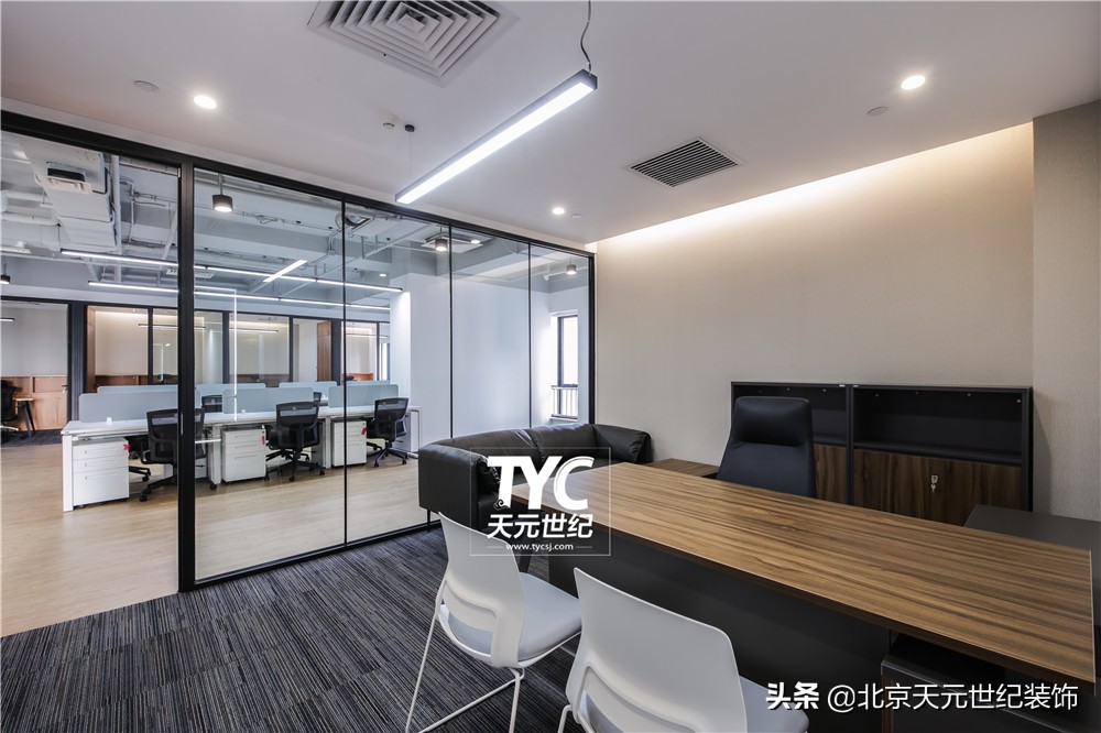 海淀国际化办公室装修设计案例,宝山创意办公室装修设计案例