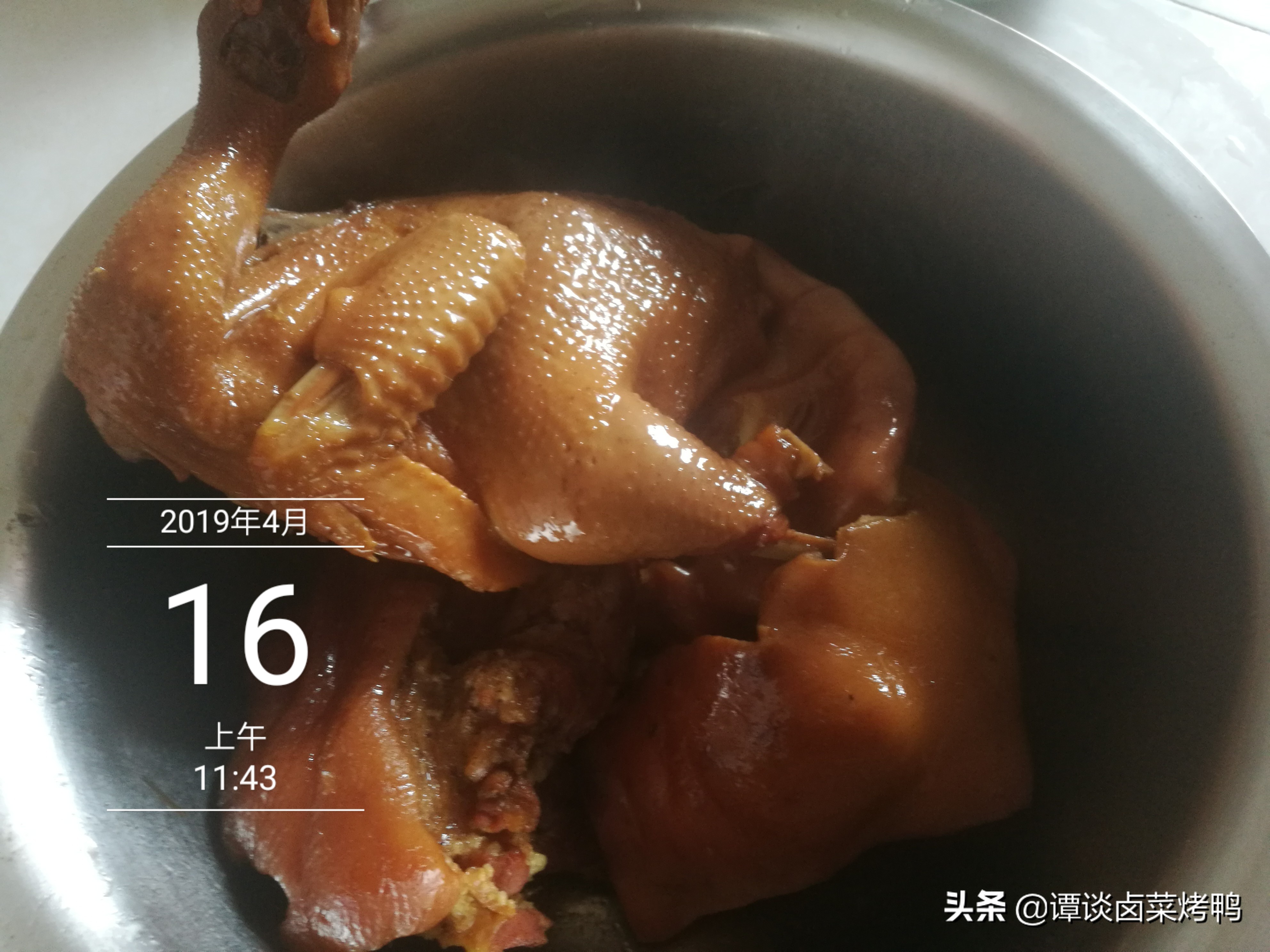 卤菜发黑卤水该如何解决,做卤菜怎么保持卤水的颜色好