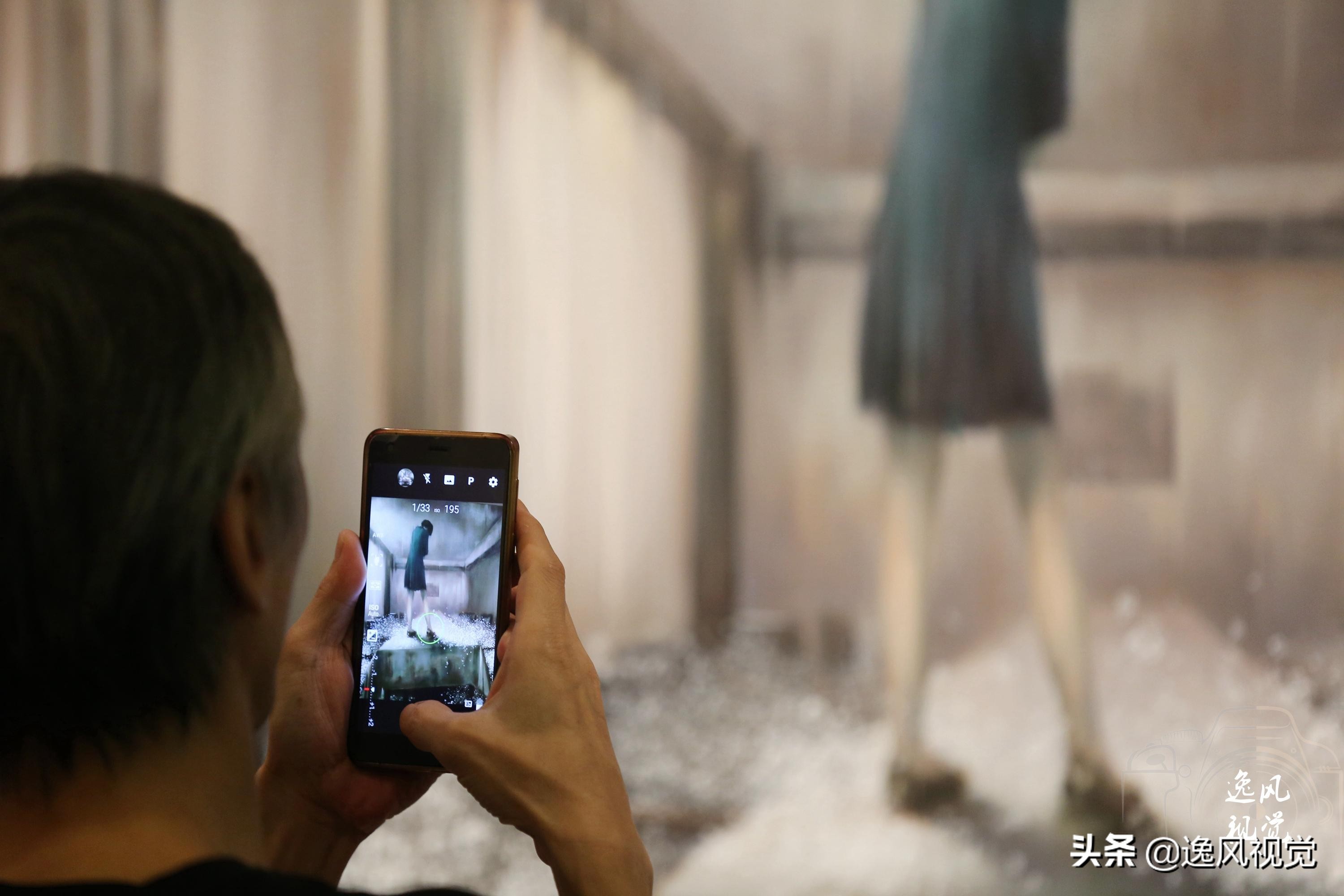 活动摄影24-70拍摄技巧,看展人物摄影拍摄技巧