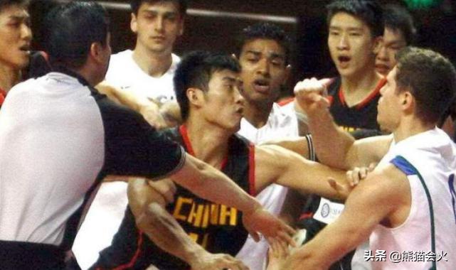 中国男篮打架最厉害的五大球员:巴特尔李楠上榜,第一是谁