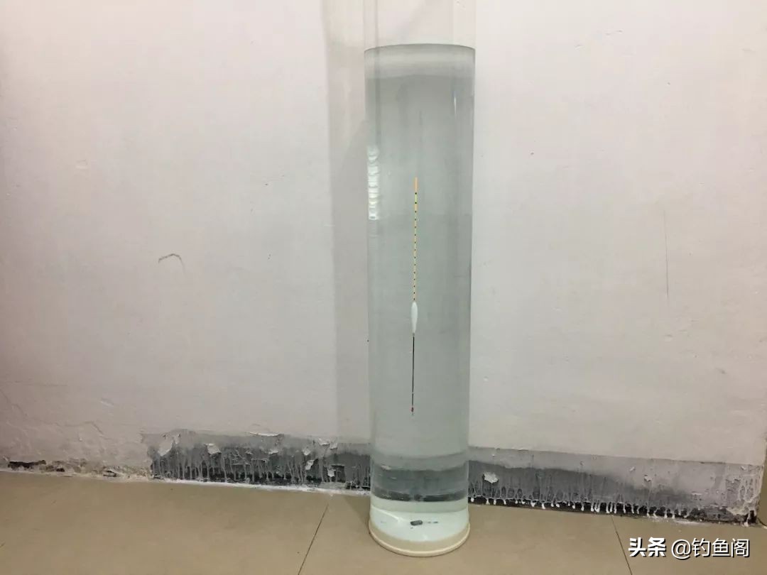 钓鲫鱼调五钓二好还是调四钓二好,带钩调漂的正确方法调四钓二图解
