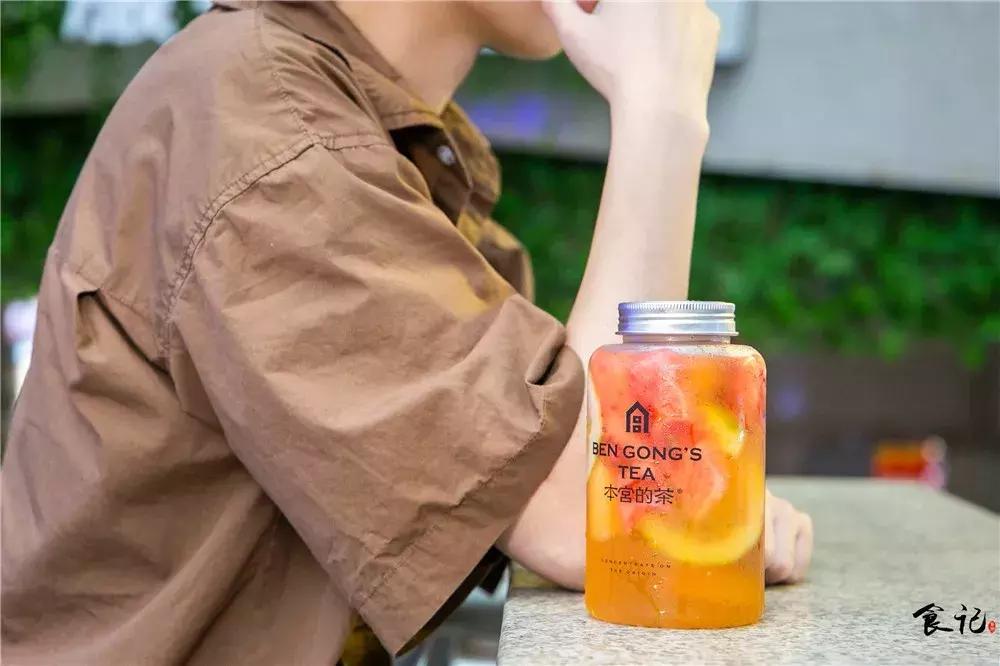 我太太太难了!体感36℃的襄阳夏天,全靠一杯高颜值的茶饮续命