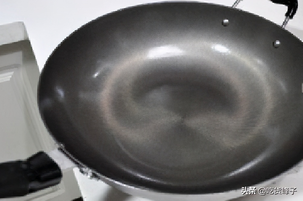 新铁锅开锅前怎么样处理,新铁锅炒菜前如何处理