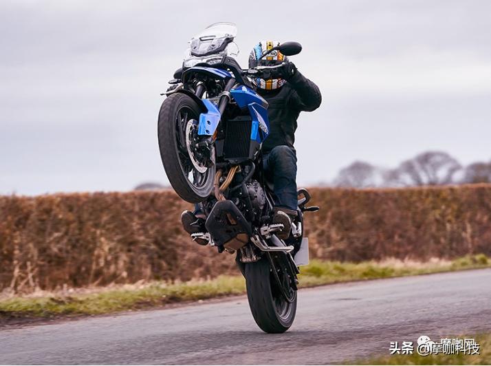 凯旋tiger850试驾视频最新款,2021款凯旋tiger