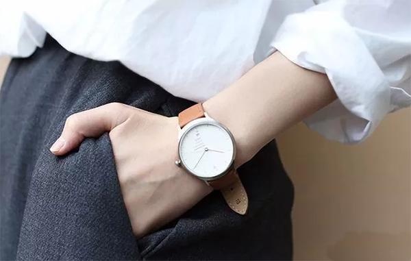 机械表vs石英表你会怎么选,石英表和机械表对比哪个价格更高